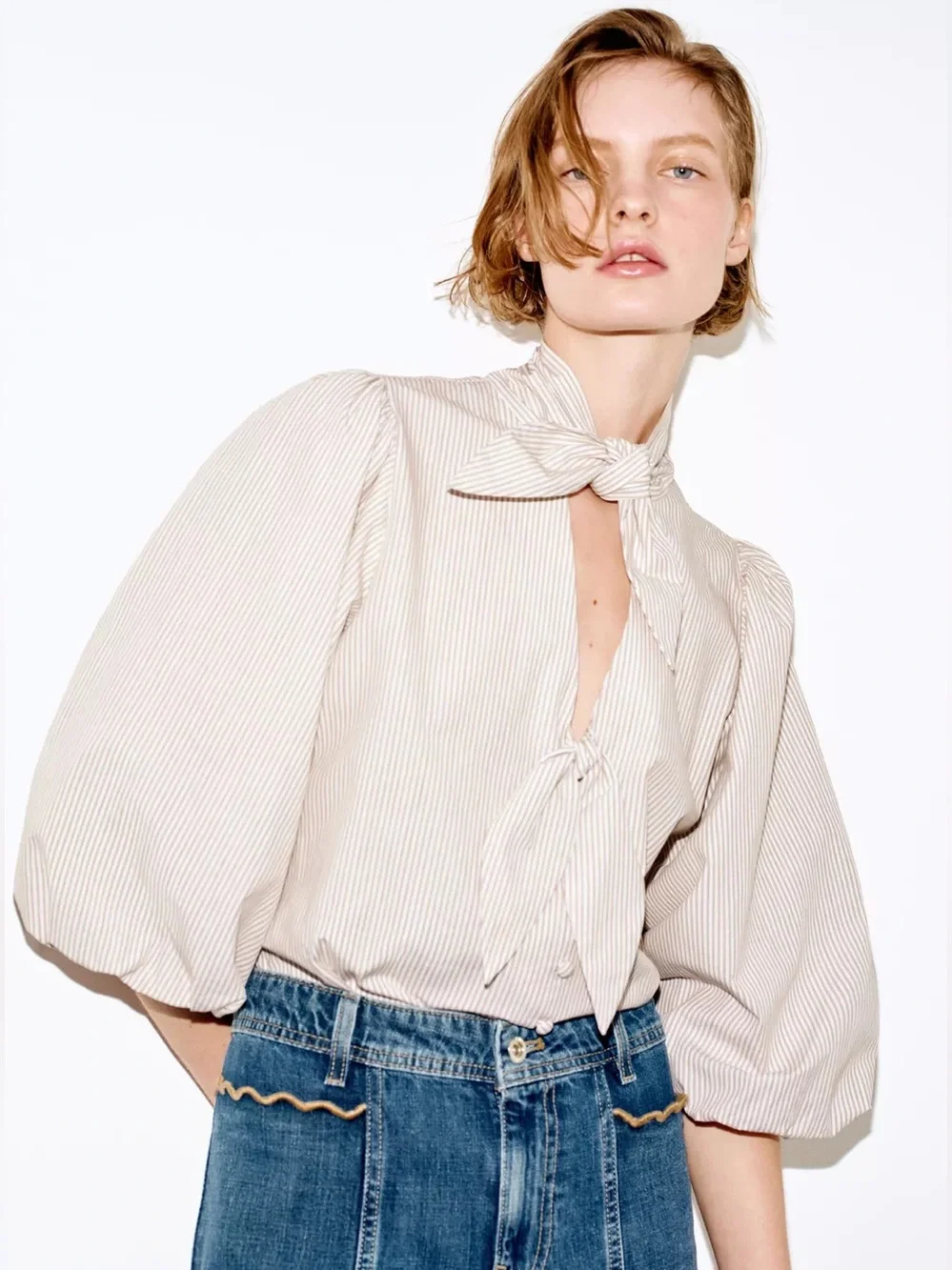 *New w/ tag* Zara Striped Tie Blouse. Size: XS. Color: Brown/White